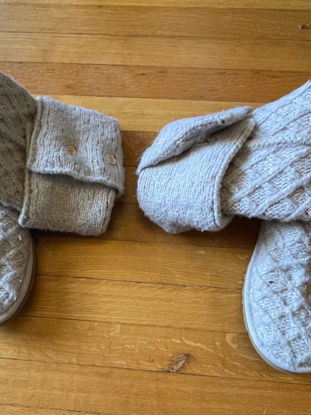 UGG Lattice Cardy Knit Boots 3066 Gray/Taupe Women’s Size - Picture 7 of 10